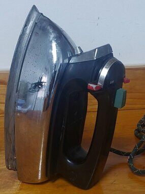 VINTAGE KENMORE SEARS & ROEBUCK IRON DRY/STEAM #13562350